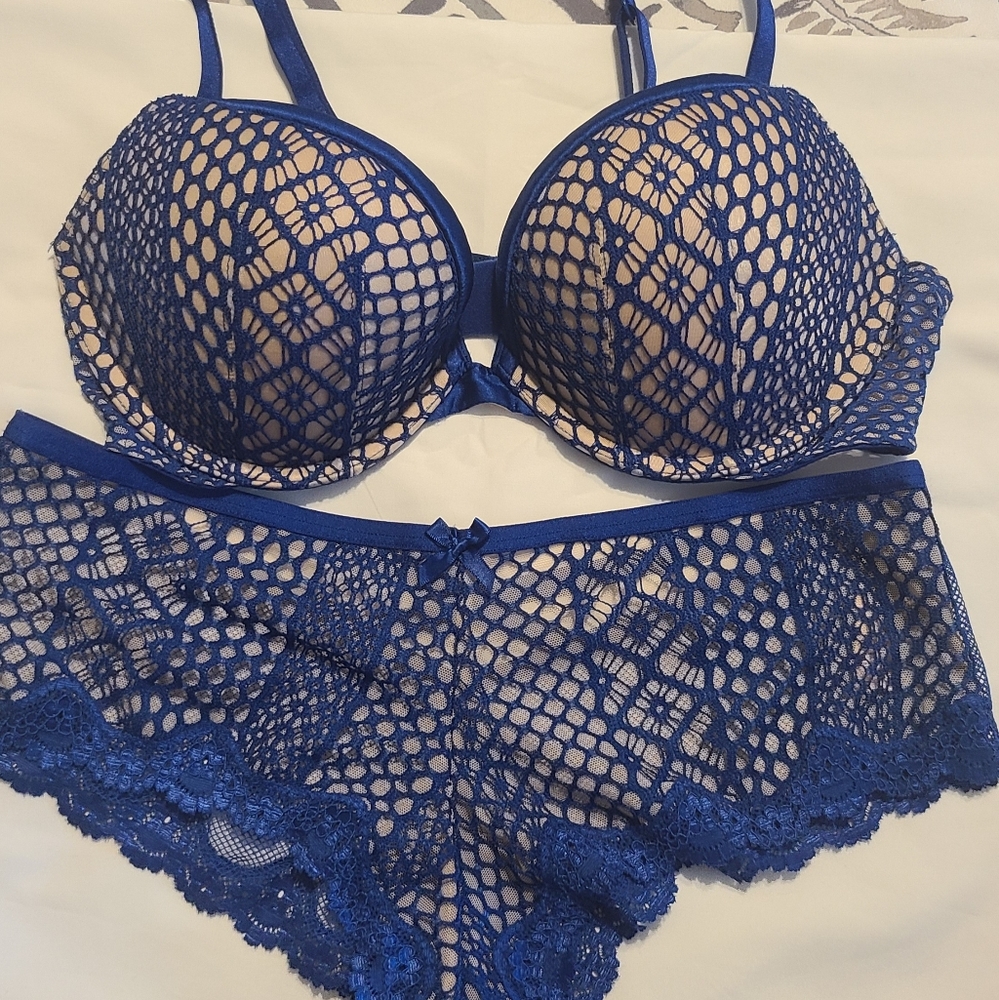 Victoria's Secret set